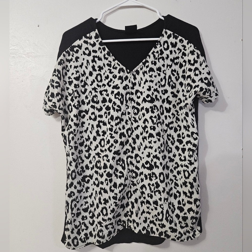 Bobeau Leopard Print Black and White Women's Top!